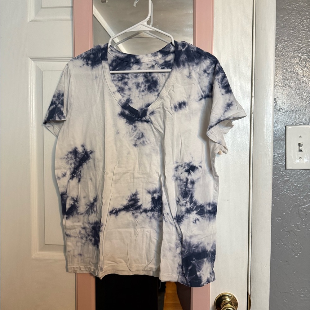 Universal Thread Navy Tie-Dye Short Sleeve Tee